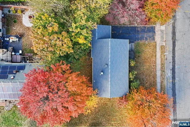 $479,000 | 21 Hawthorne Avenue, Hawthorne, NJ 07506