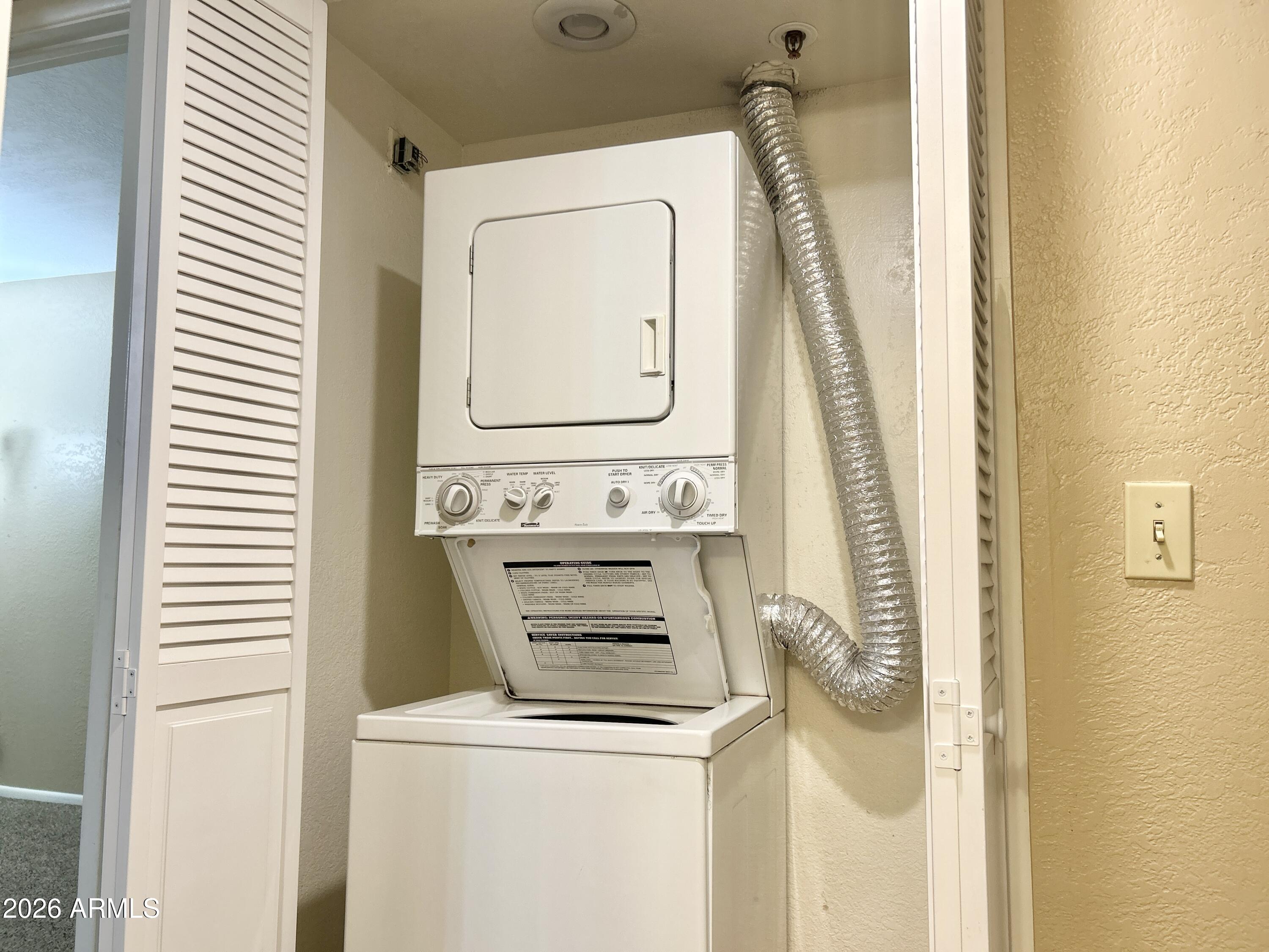 17 East Ruth Avenue, Unit 209 Phoenix, AZ 85020 - Photo 7 of 14 IMG_7432