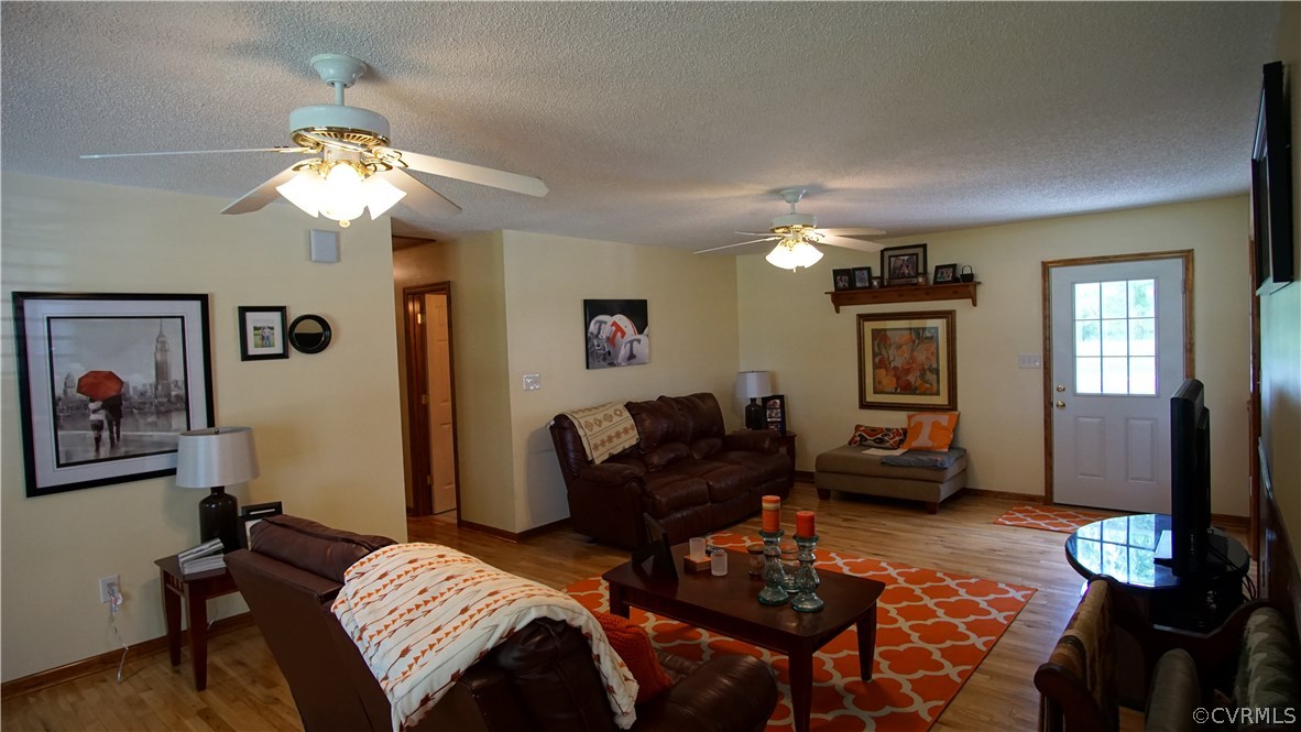 23347 Cabin Point Road Disputanta, VA 23842 - Photo 12 of 30 Gallery Image 12