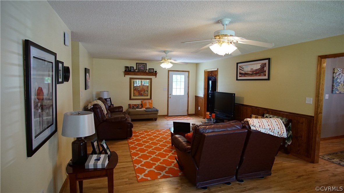 23347 Cabin Point Road Disputanta, VA 23842 - Photo 13 of 30 Gallery Image 13