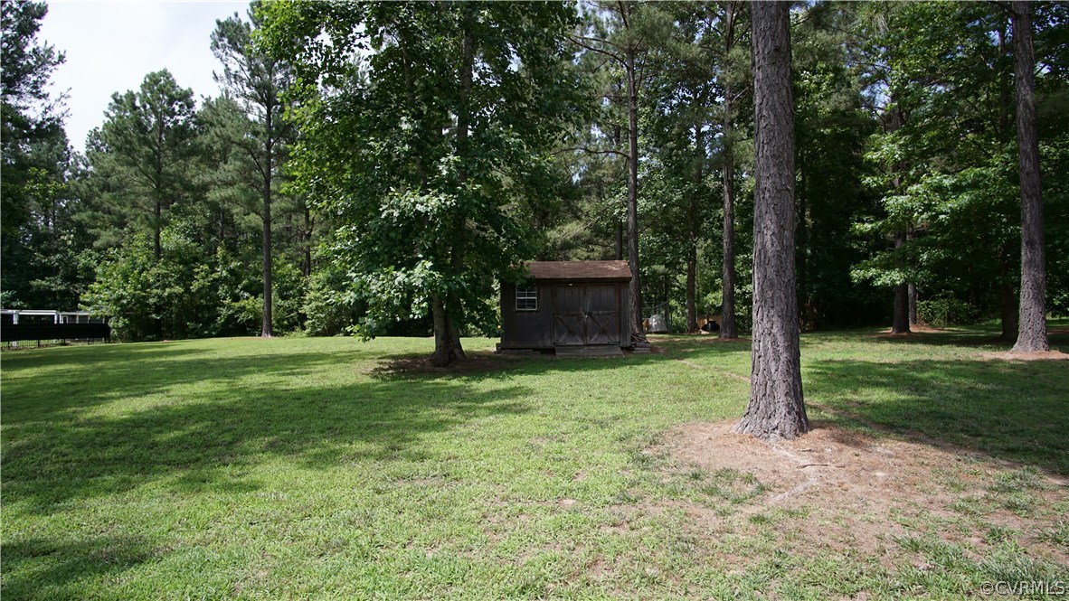 23347 Cabin Point Road Disputanta, VA 23842 - Photo 6 of 30 Gallery Image 6