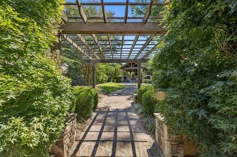 $1,695,000 | 1070 Stonegrove Lane, Roswell, GA 30075