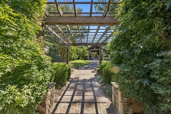 $1,595,000 | 1070 Stonegrove Lane, Roswell, GA 30075