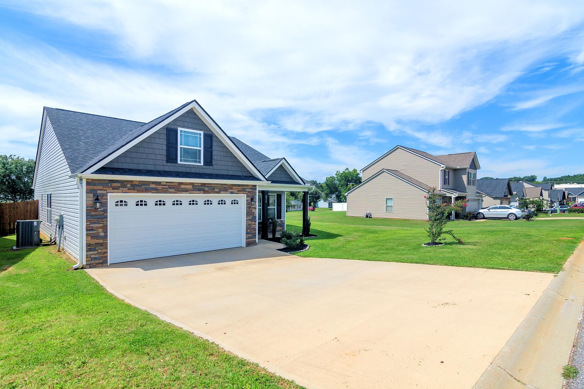 834 John Weaver Trace Inman, SC 29349 - Photo 4 of 31 Gallery Image 4