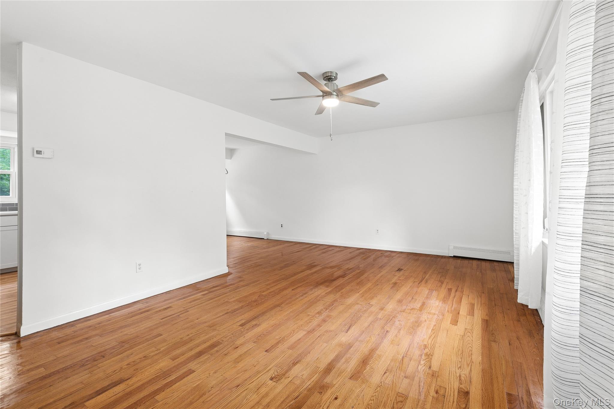 111 Miller Road Southampton, NY 11968 - Photo 8 of 29