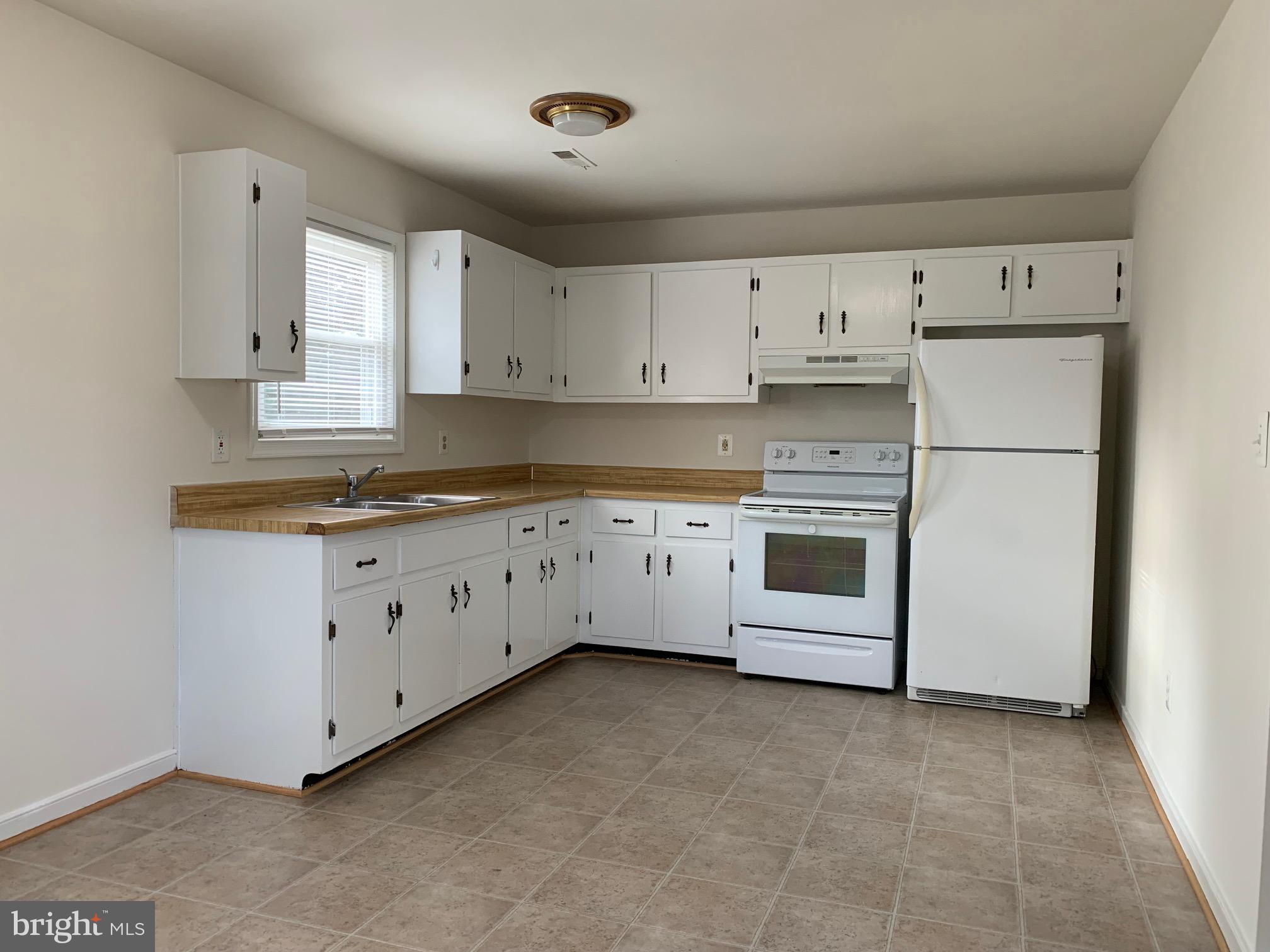 952 Ramoth Church Road Fredericksburg, VA 22406 - Photo 2 of 11