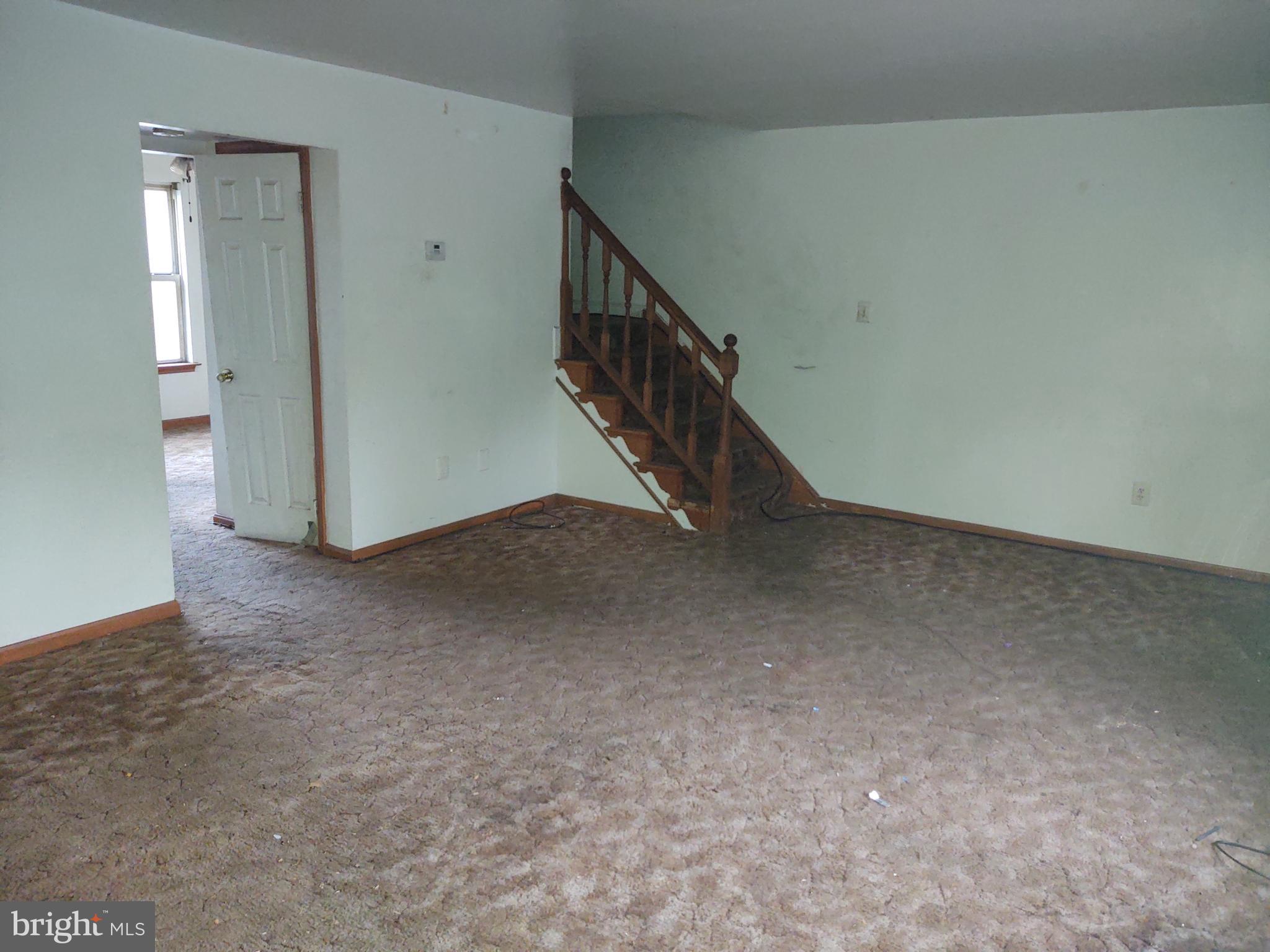 1643 Addison Road South District Heights, MD 20747 - Photo 3 of 14 Living Room