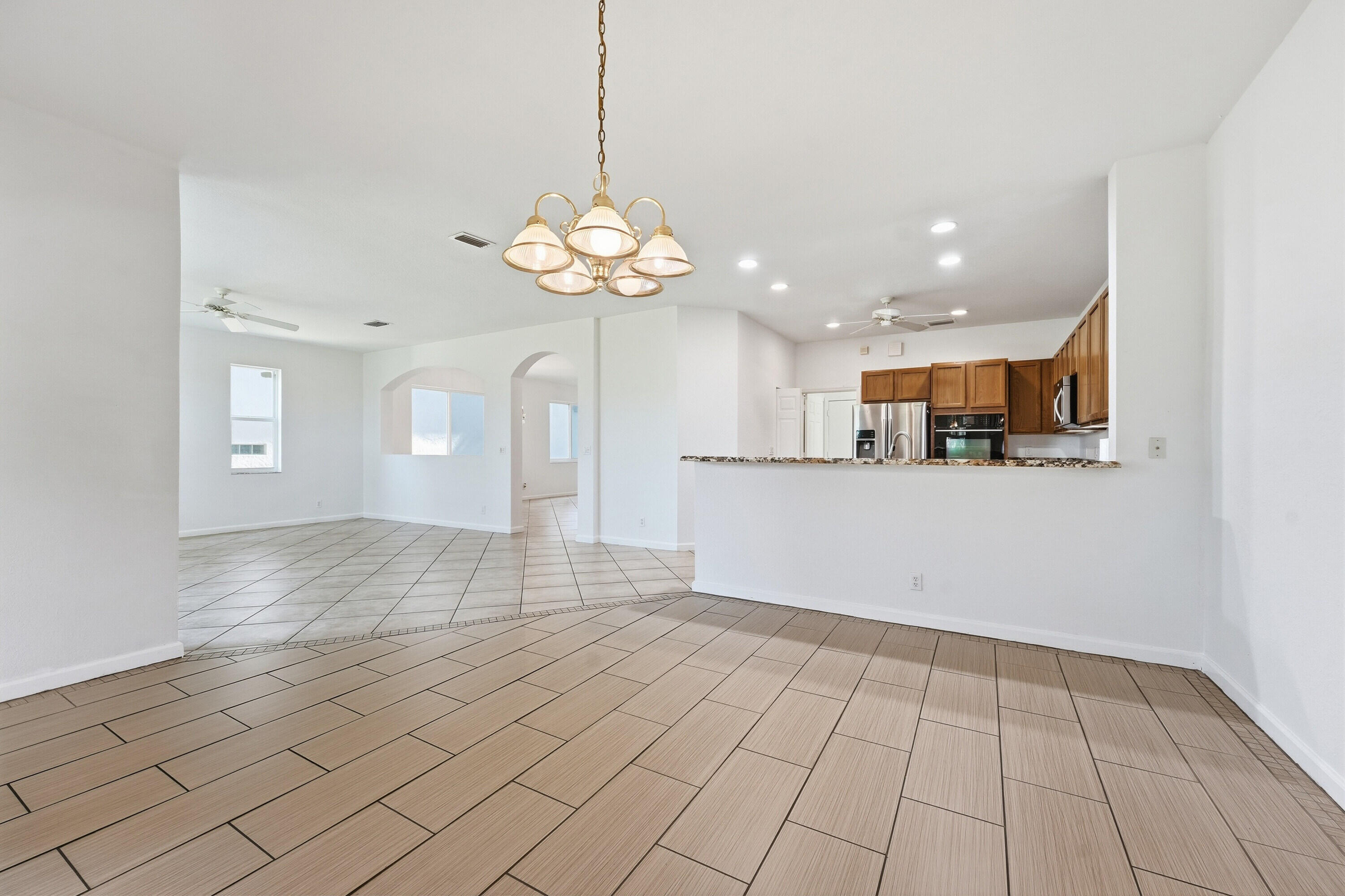 1275 Rose Gate Boulevard Riviera Beach, FL 33404 - Photo 10 of 45 10_dsc03349