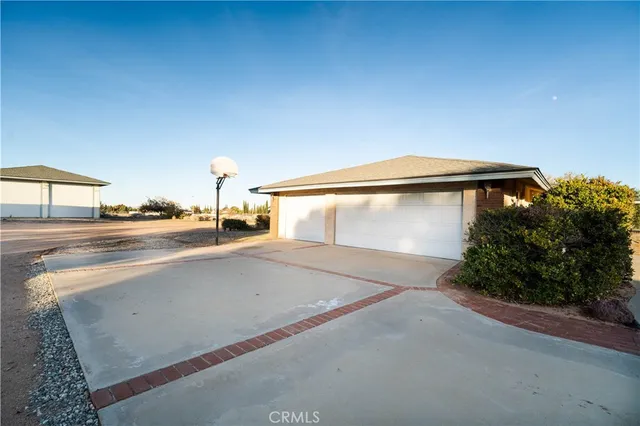 a view of a parking space