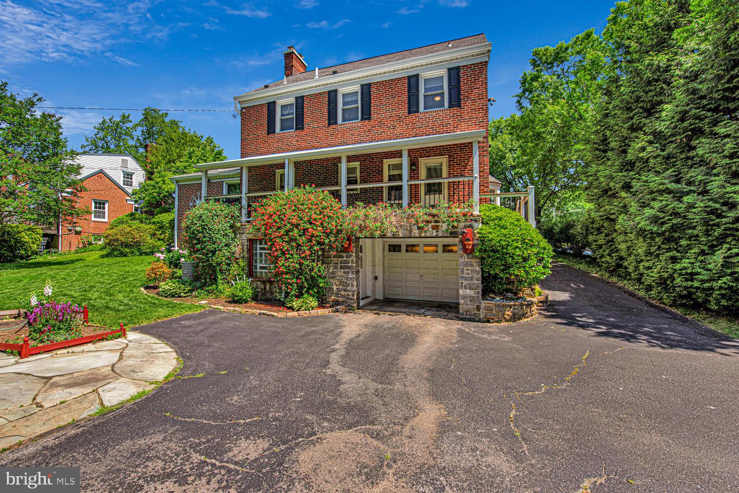 902 Locustvale Road Towson, MD 21204 - Photo 33 of 35 front view of a house with a yard