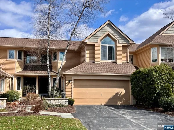 $449,720 | 5 Sugar Maple Lane, Hamburg, NJ 07419