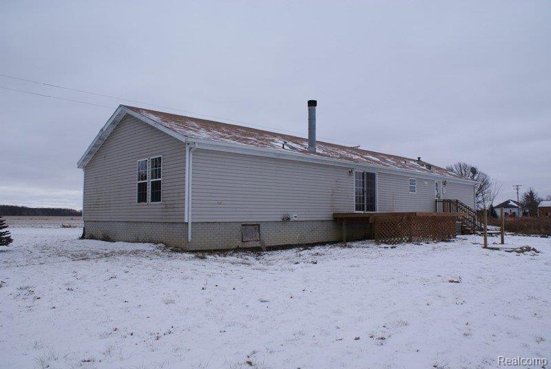 2711 Miller Road Allenton, MI 48002 - Photo 2 of 11 DSC07577