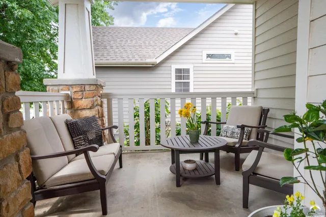 $449,900 | 408 Vine Drive, Lawrence, KS 66049