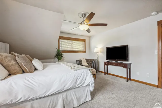 $449,900 | 408 Vine Drive, Lawrence, KS 66049