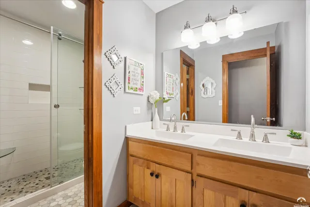 $449,900 | 408 Vine Drive, Lawrence, KS 66049