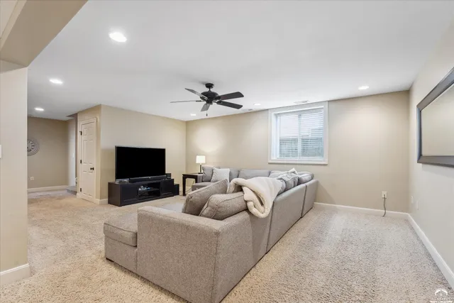 $449,900 | 408 Vine Drive, Lawrence, KS 66049