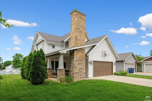 $449,900 | 408 Vine Drive, Lawrence, KS 66049