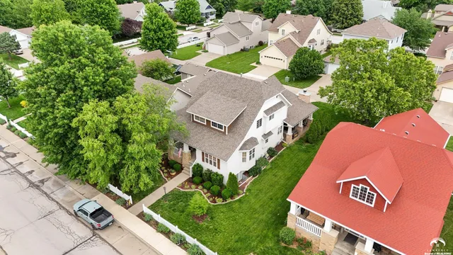 $449,900 | 408 Vine Drive, Lawrence, KS 66049