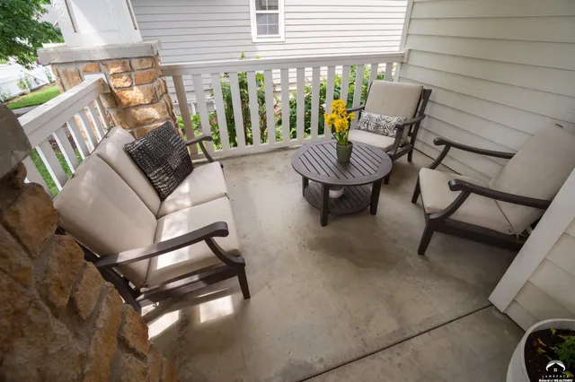 $449,900 | 408 Vine Drive, Lawrence, KS 66049