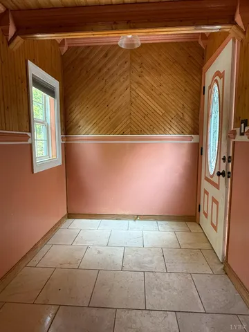 a view of a storage & utility room