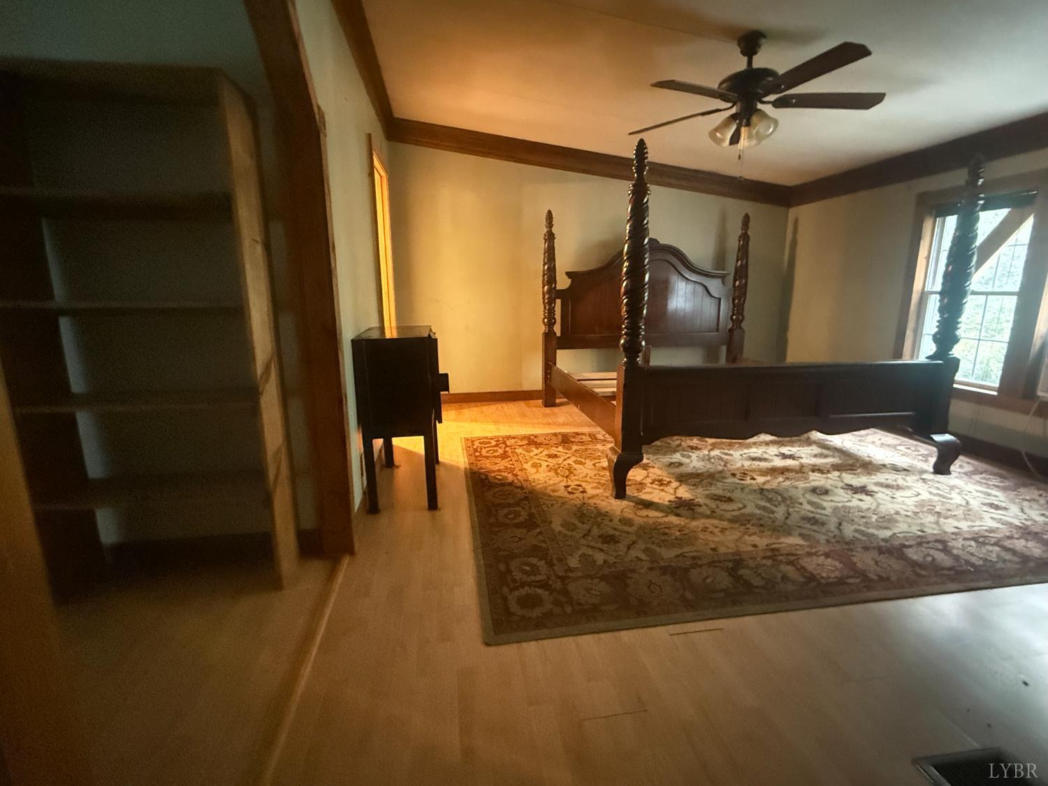 3974 Germantown Road Keysville, VA 23947 - Photo 8 of 42 a living room with furniture