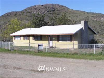 212 C Nichols Road Omak, WA 98841 - Photo 1 of 1 a view of house with a yard