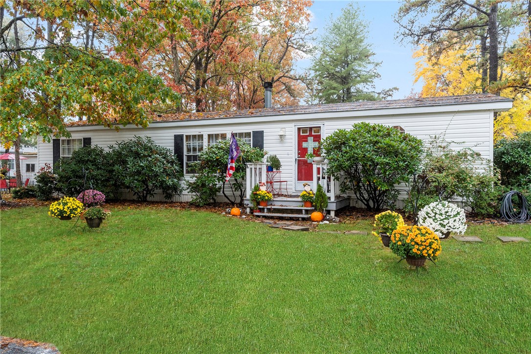 17 Liena Rose Way Coventry, RI 02816 - Photo 2 of 28