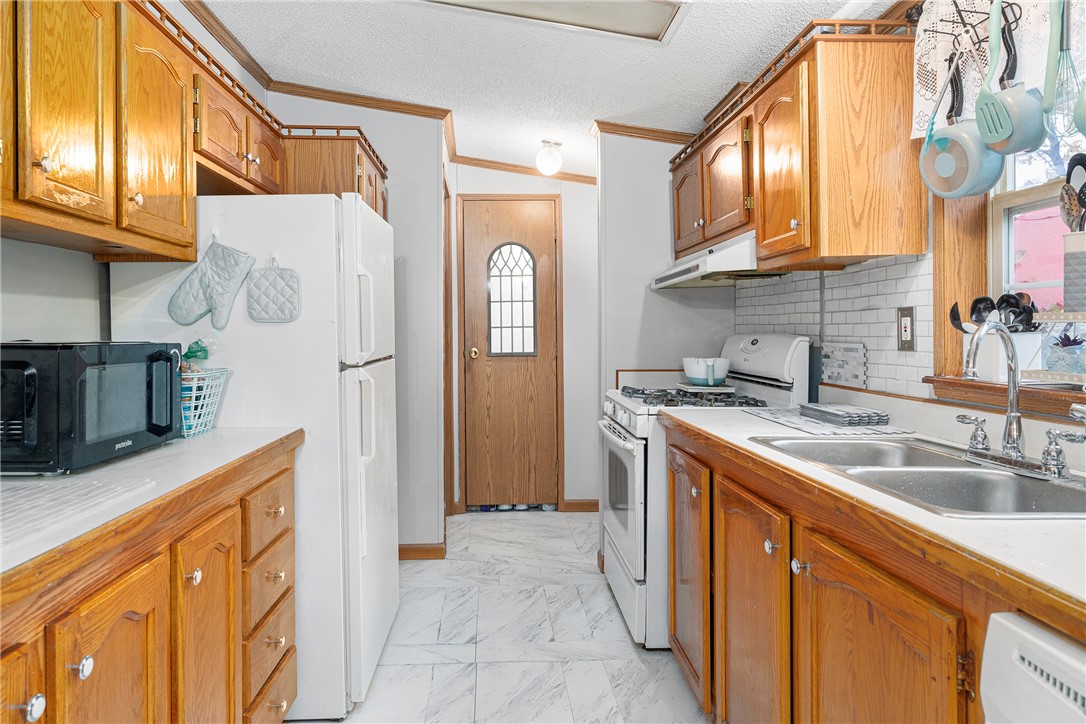 17 Liena Rose Way Coventry, RI 02816 - Photo 21 of 28