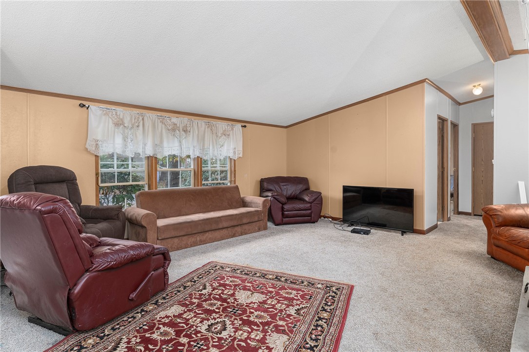 17 Liena Rose Way Coventry, RI 02816 - Photo 5 of 28