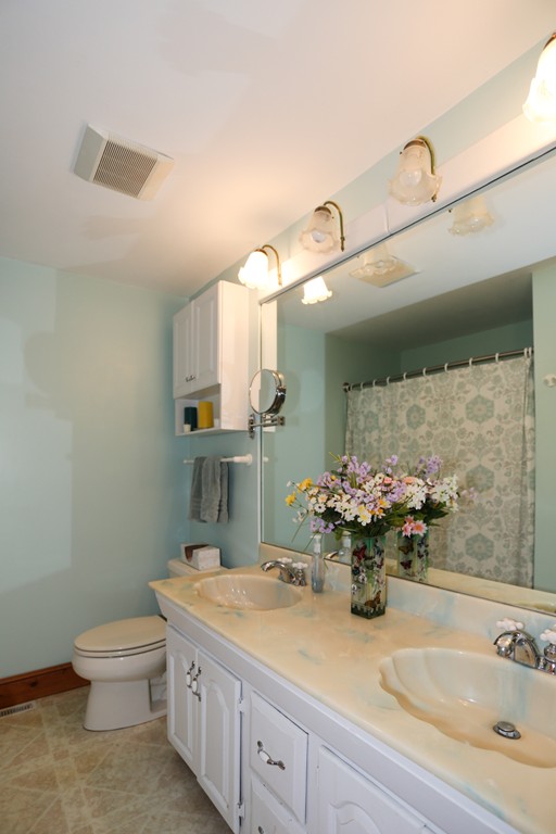 55 Priest Street Hudson, MA 01749 - Photo 16 of 24