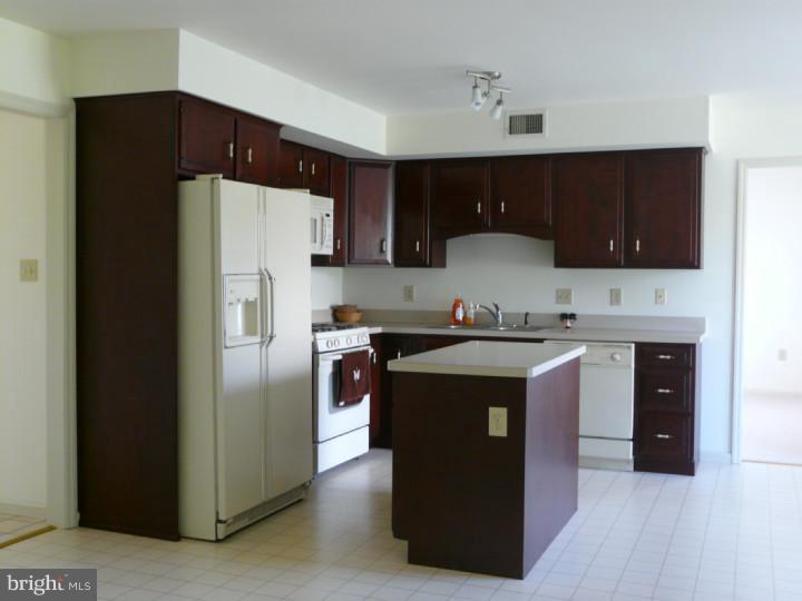 217 Sunrise Road Reading, PA 19606 - Photo 8 of 24 Kitchen