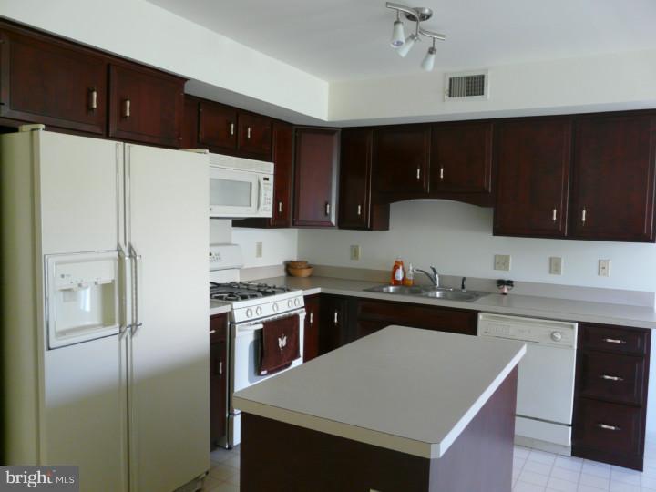 217 Sunrise Road Reading, PA 19606 - Photo 9 of 24 Kitchen