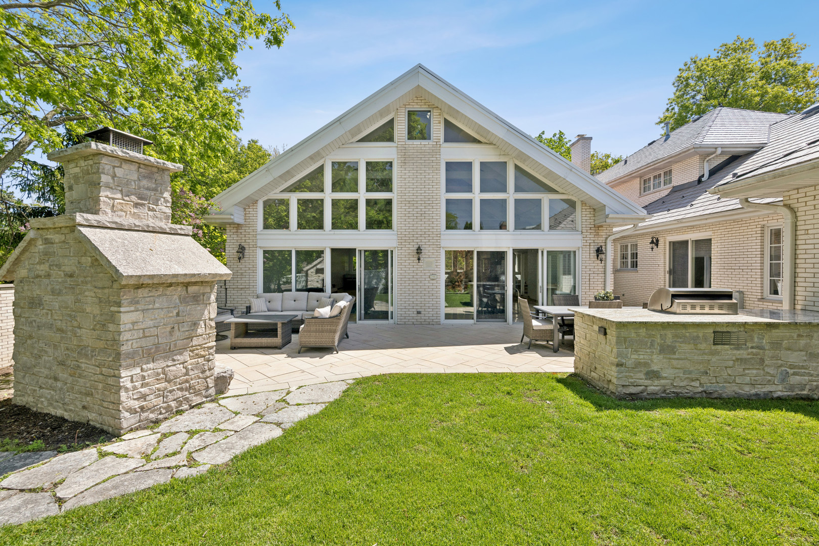 1 Charleston Road Hinsdale, IL 60521 - Photo 47 of 47 Gallery Image 47