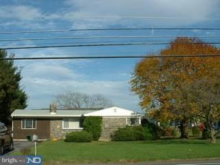 4473 Lanark Road Center Valley, PA 18034 - Photo 1 of 3 Gallery Image 1