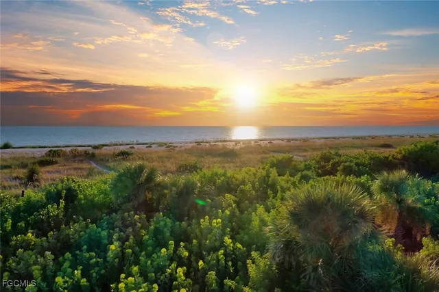 $10,895,000 | 4717 Rue Belle Mer, Sanibel, FL 33957