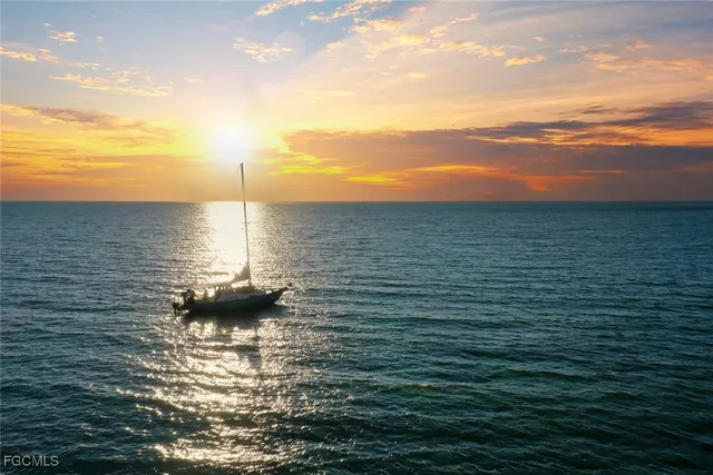 $10,895,000 | 4717 Rue Belle Mer, Sanibel, FL 33957