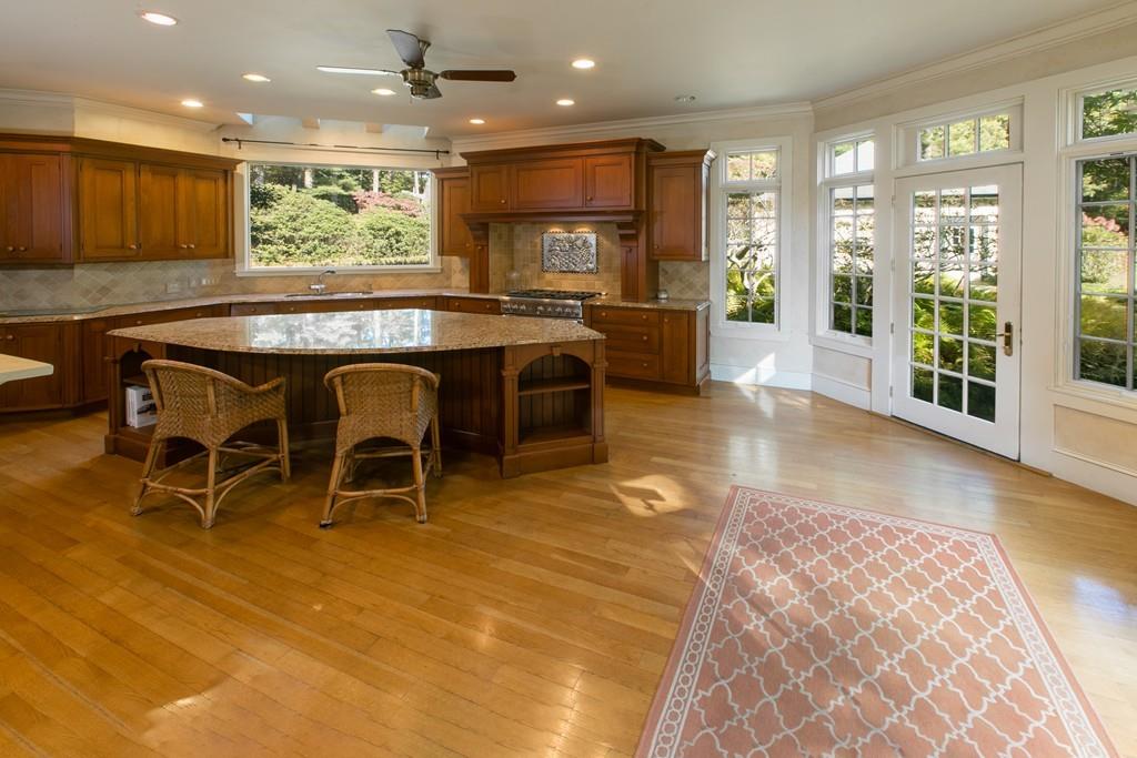 345 Garfield Road Concord, MA 01742 - Photo 9 of 42 Gallery Image 9