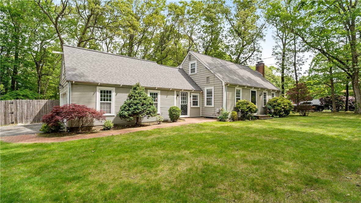 689 Middle Road East Greenwich, RI 02818 - Photo 2 of 41 Gallery Image 2