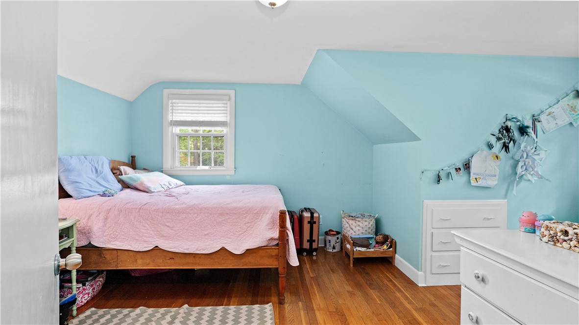 689 Middle Road East Greenwich, RI 02818 - Photo 21 of 41 Gallery Image 21