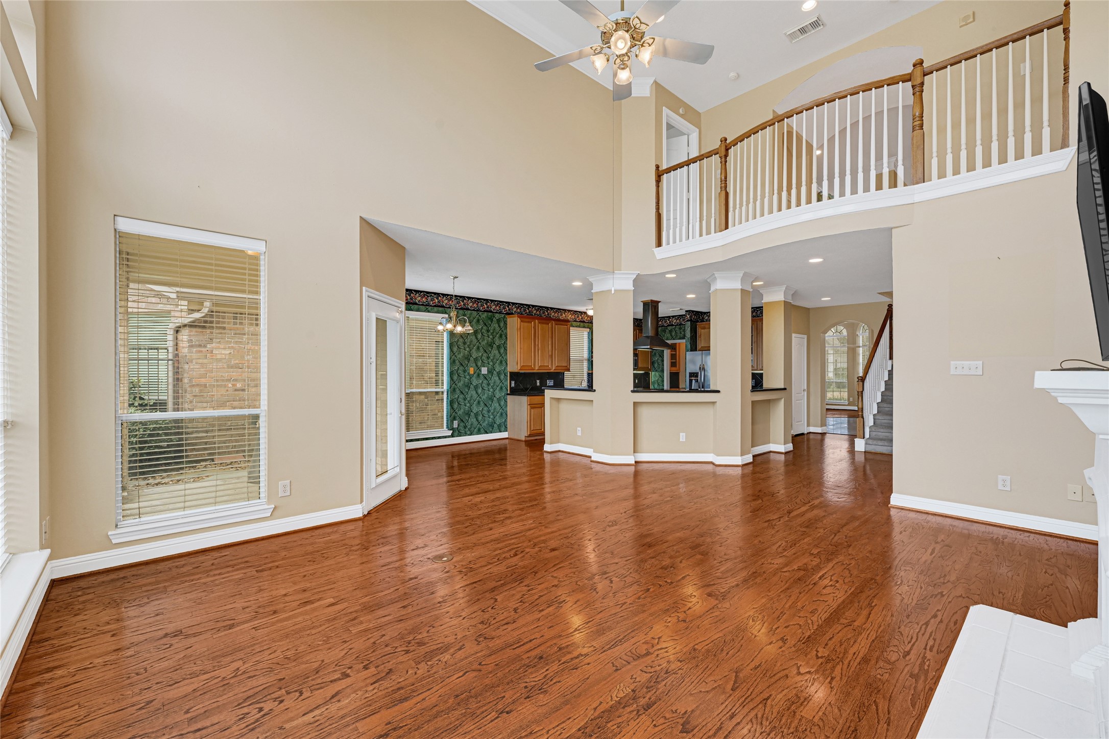 35 Parkway Place Houston, TX 77040 - Photo 17 of 37 a view of an entryway with wooden floor