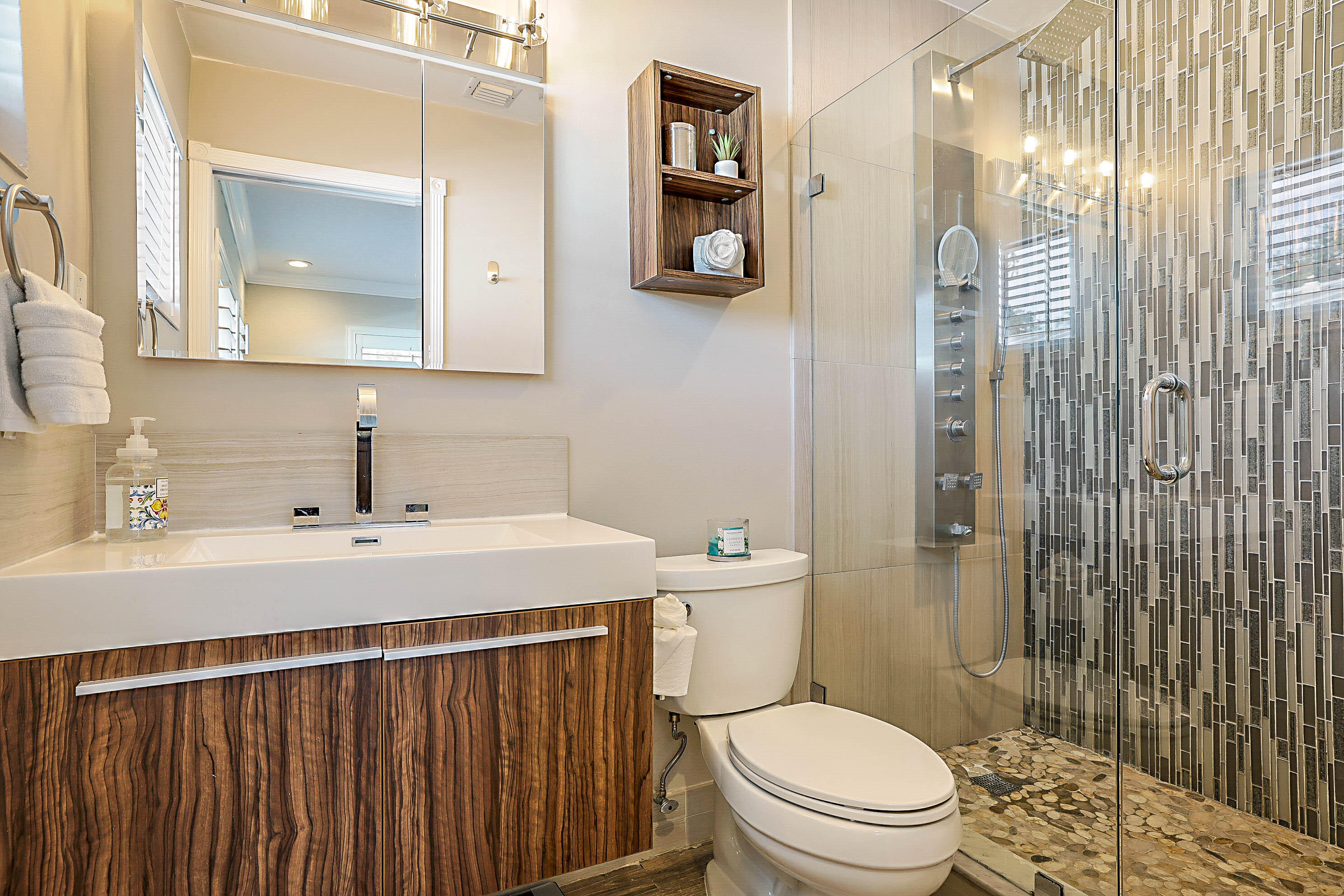 2620 Northeast 53rd Street Lighthouse Point, FL 33064 - Photo 34 of 44 2620 NE 53rd St -22