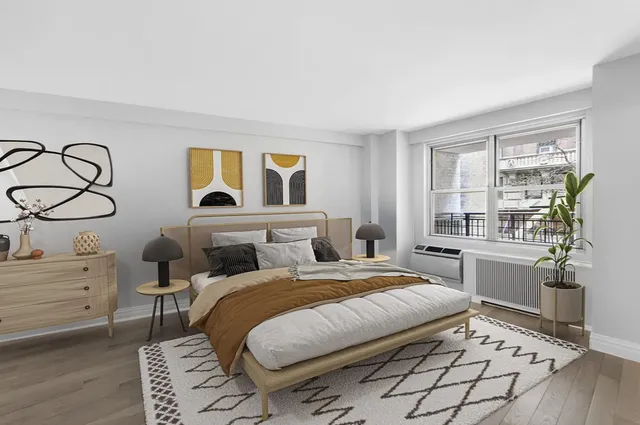 $9,813 | 210 West 89th Street, Unit 2T | Upper West Side