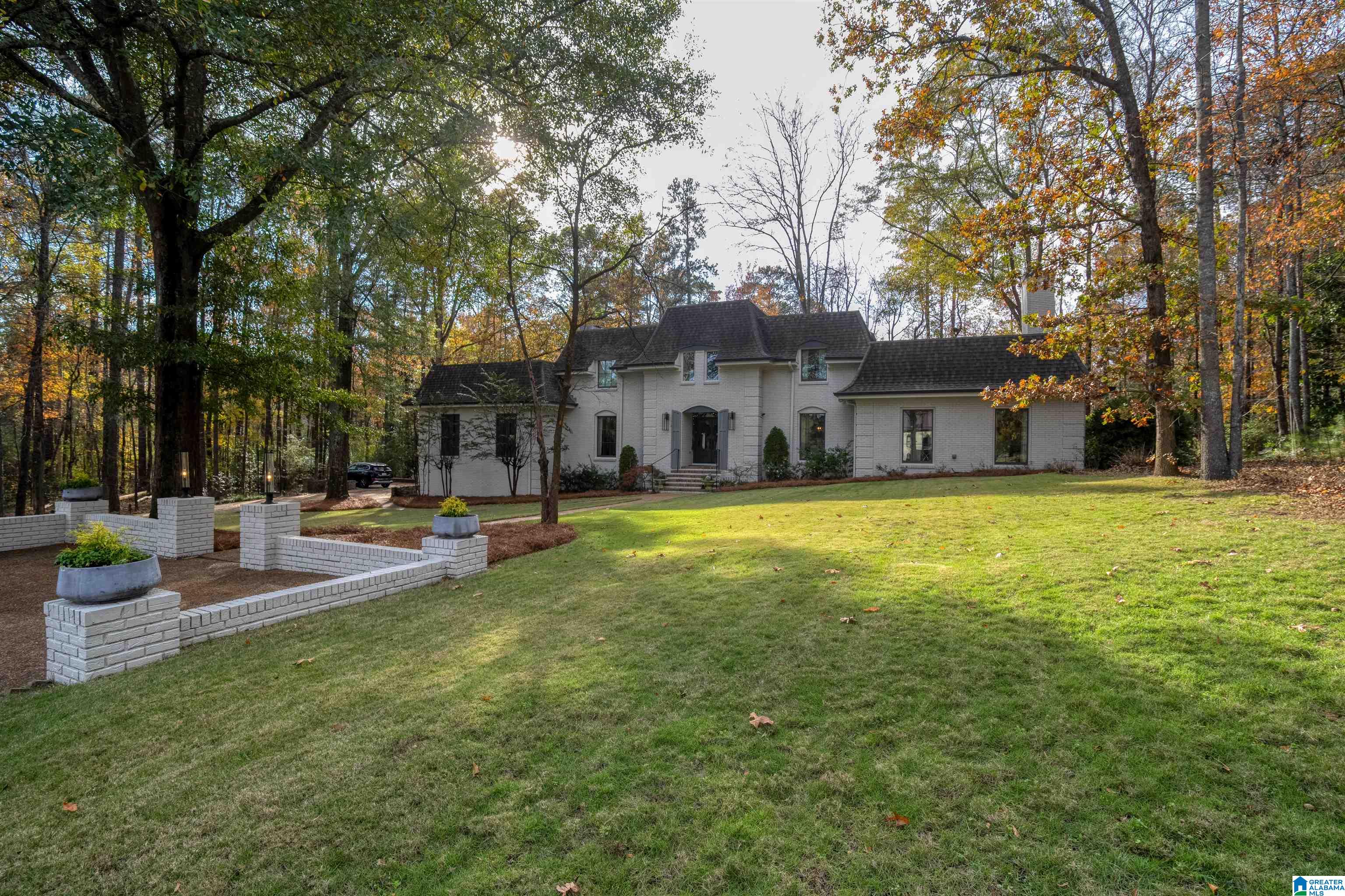 2614 Kings Ridge Drive Birmingham, AL 35243 - Photo 2 of 52