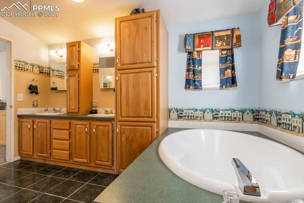 6656 Thacker Road Rye, CO 81069 - Photo 12 of 34 Gallery Image 12