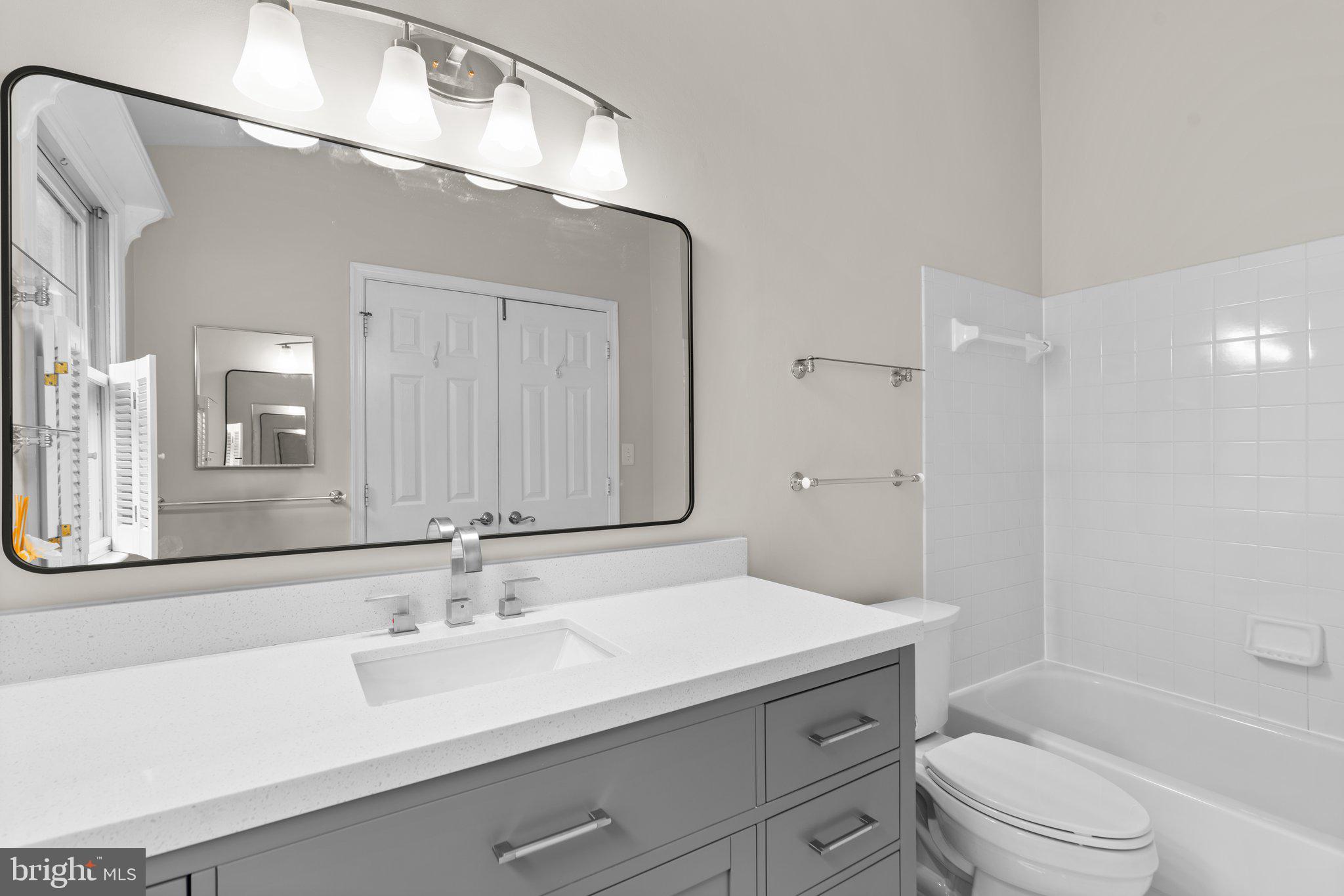 201 Ridgepoint Place Gaithersburg, MD 20878 - Photo 18 of 37 Renovated Master Bathroom