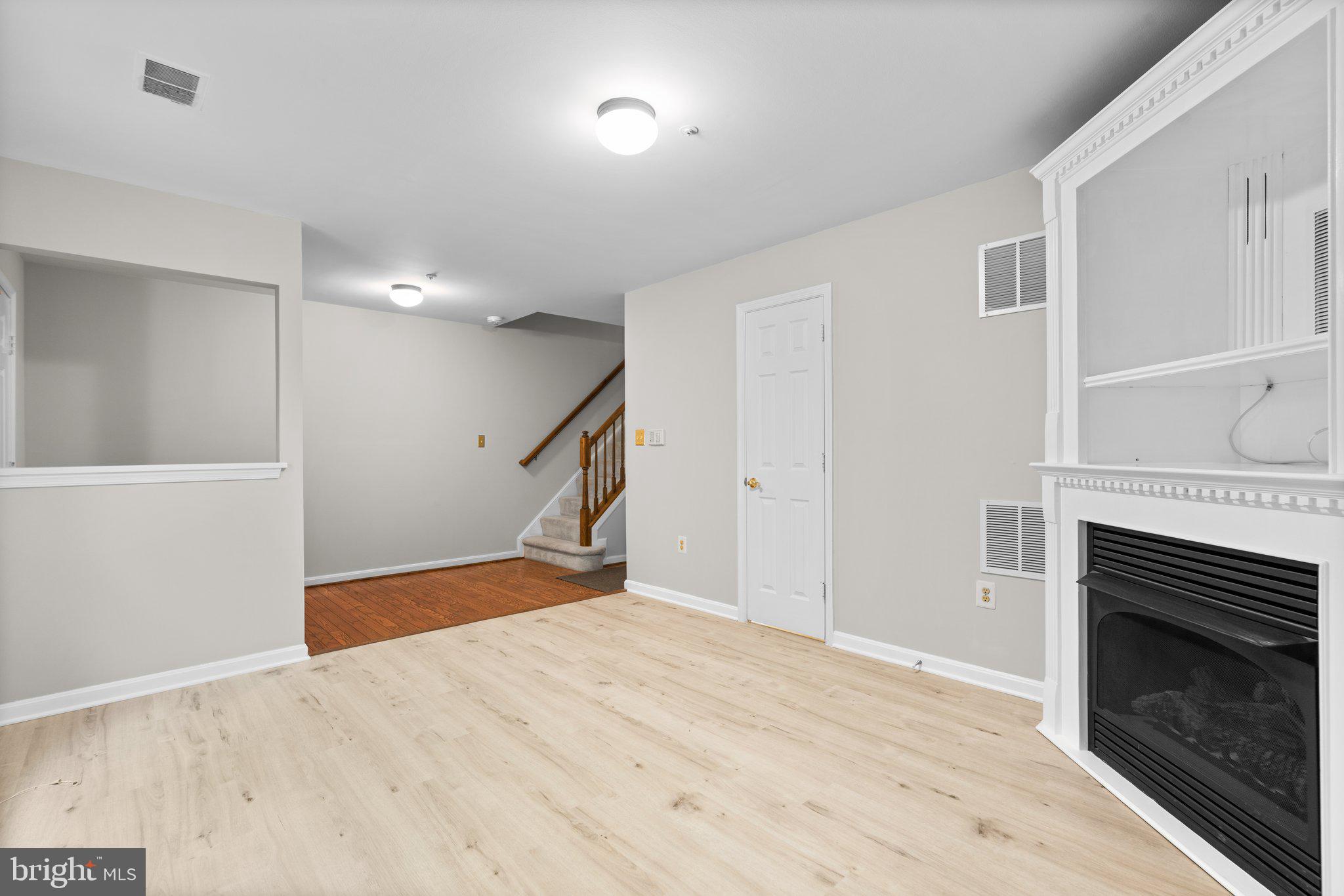 201 Ridgepoint Place Gaithersburg, MD 20878 - Photo 31 of 37
