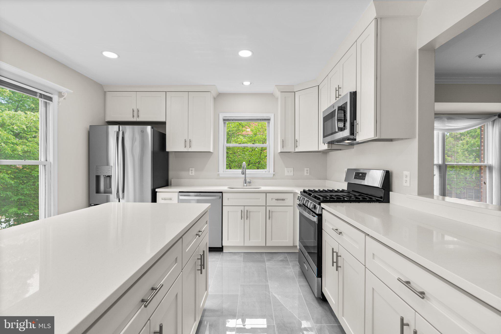 201 Ridgepoint Place Gaithersburg, MD 20878 - Photo 4 of 37 New Kitchen