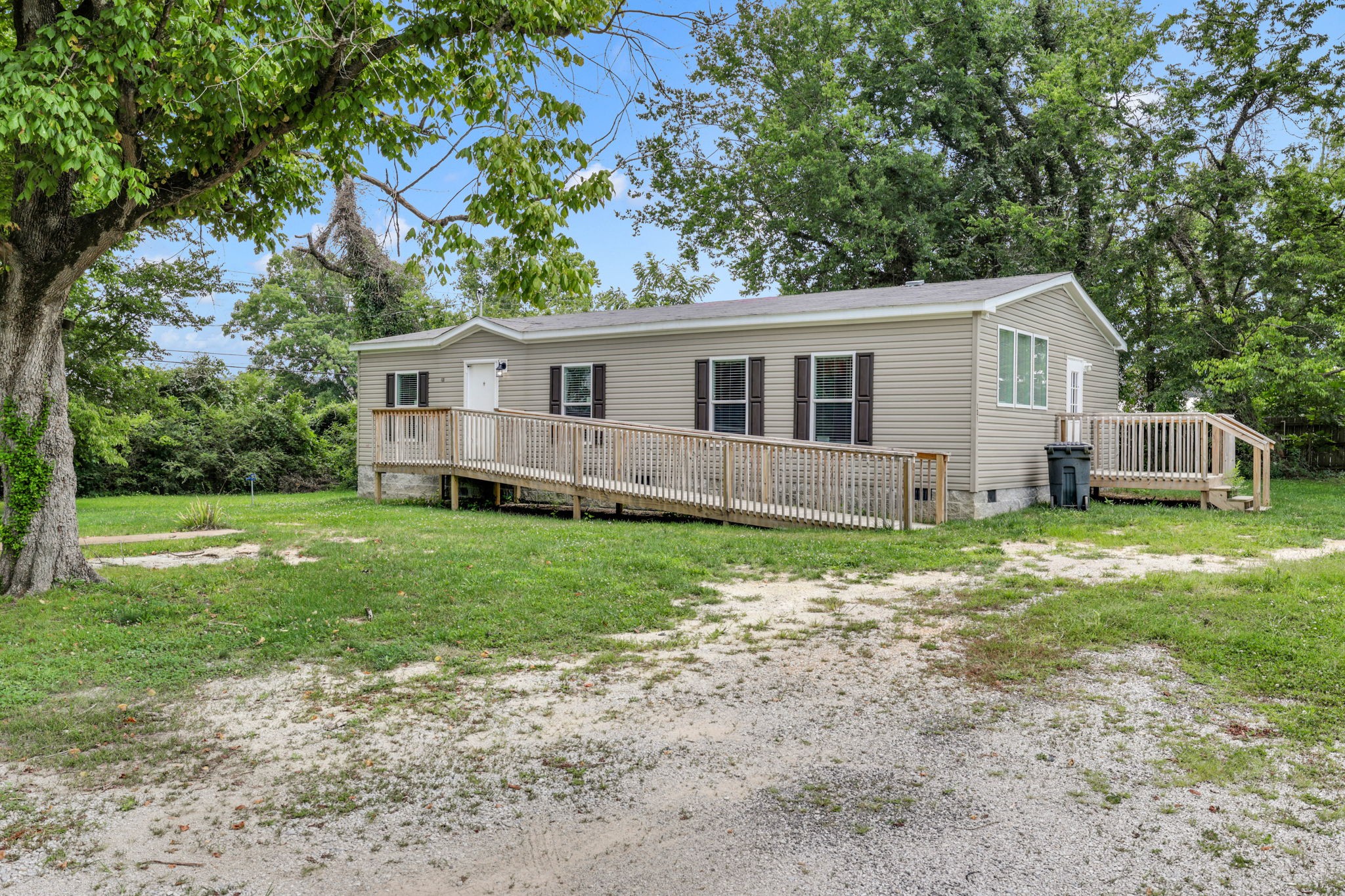 101 Rinks Circle Columbia, TN 38401 - Photo 1 of 31 Gallery Image 1