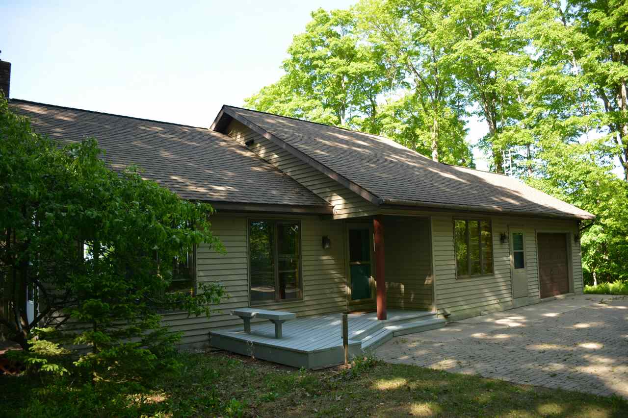 W18940 Barker Road Germfask, MI 49836 - Photo 5 of 25 1847785-4.JPG