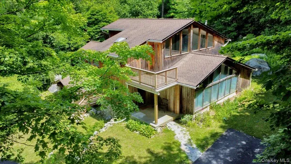$375,000 | 86 Dean Road, Carmel, NY 10512
